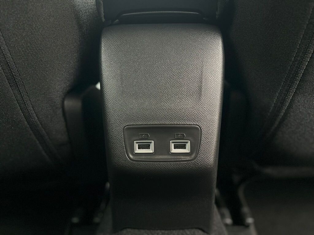 Peugeot 208 Hatchback 1,2 l 74 kw