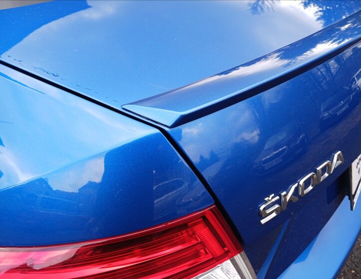 Škoda Octavia Sedan / Limuzína 1,6 l 77 kw