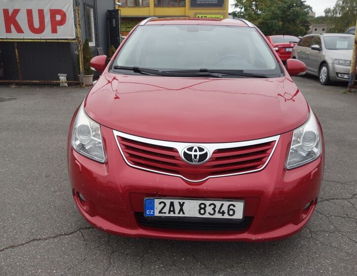 Toyota Avensis 4