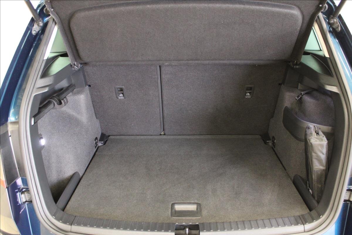 Škoda Karoq SUV / Terénní 1,5 l 110 kw