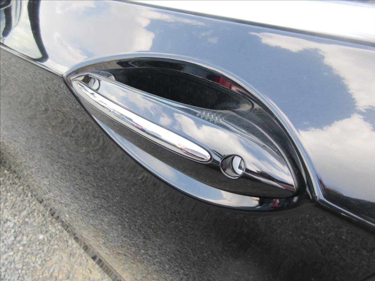 BMW Řada 7 Sedan / Limuzína 3,0 l 190 kw