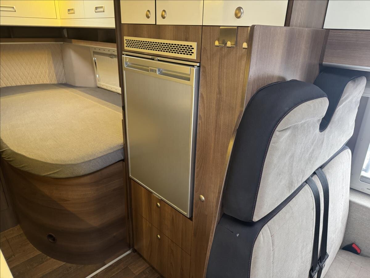 Peugeot Ostatní Ostatní 3,0 l 130 kw