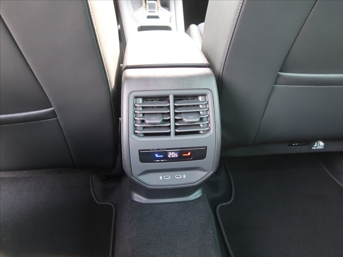 Cupra Formentor SUV / Terénní 2,0 l 195 kw