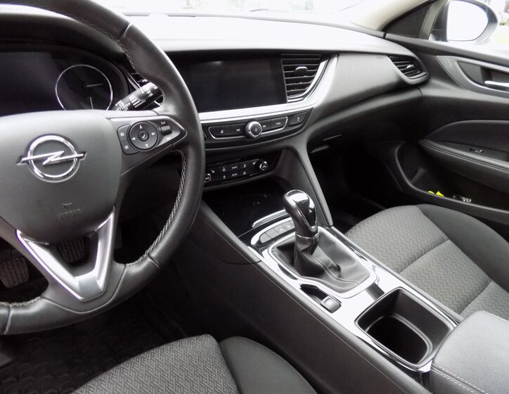 Opel Insignia 25