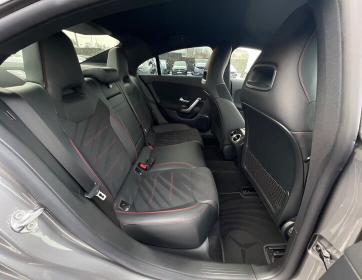 Mercedes-Benz CLA 11