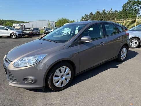 Ford Focus Hatchback 998,0 74 kw