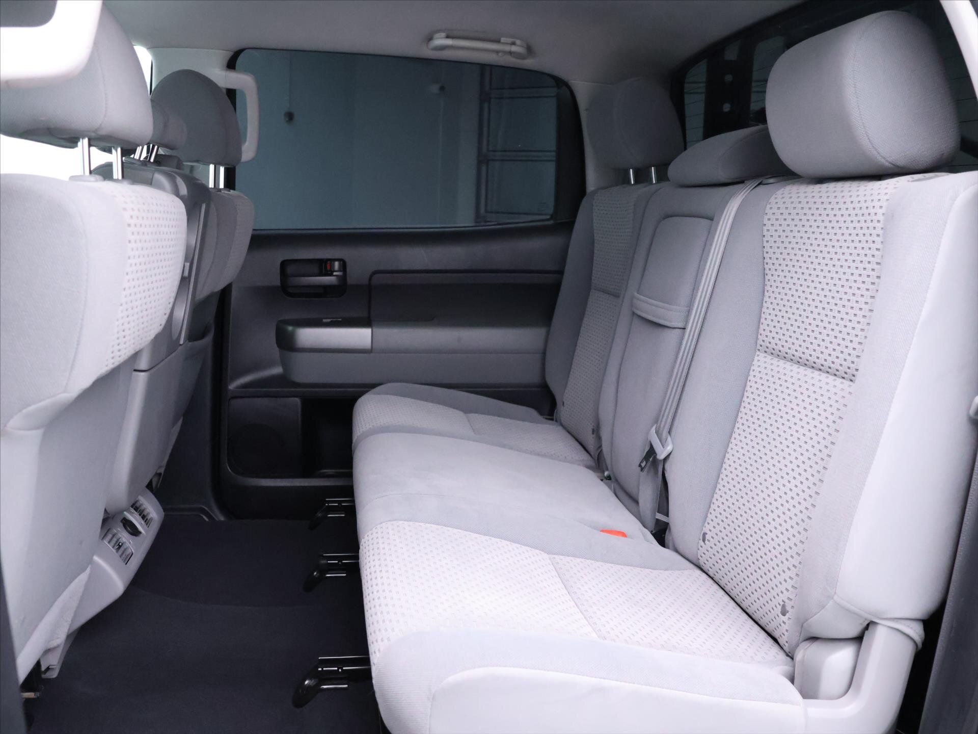 Toyota Tundra Pick-up 5,7 l 285 kw