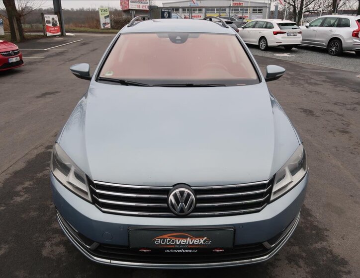 Volkswagen Passat Kombi 2,0 l 103 kw