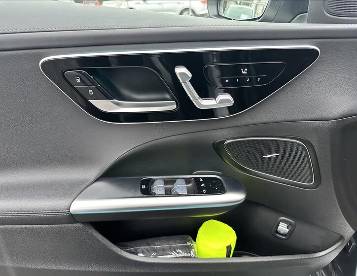 Mercedes-Benz Třídy C Sedan / Limuzína 2,0 l 145 kw