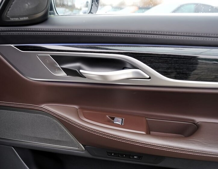 BMW Řada 7 Sedan 3,0 l 250 kw