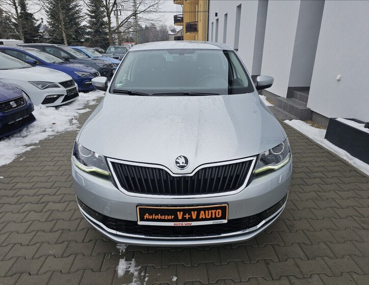 Škoda Rapid Hatchback 999,0 70 kw