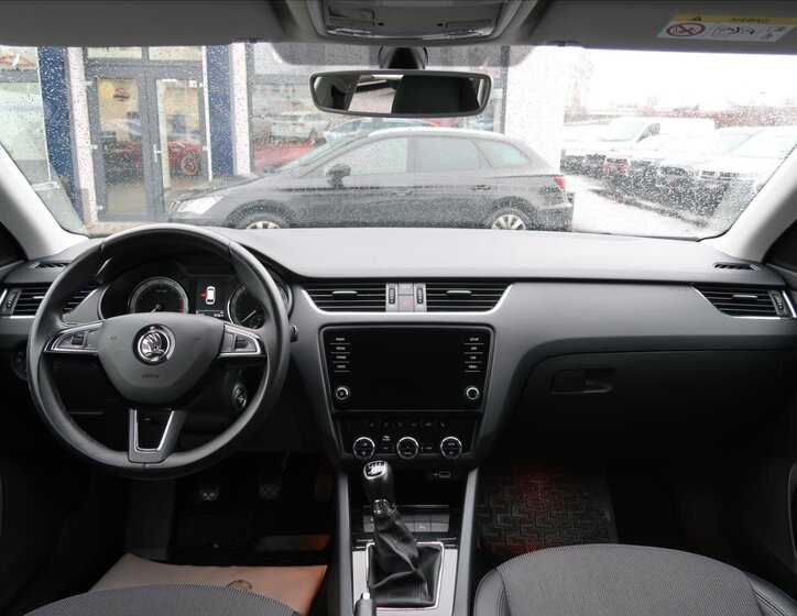 Škoda Octavia Kombi 1,5 l 110 kw