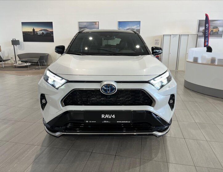 Toyota RAV4 2