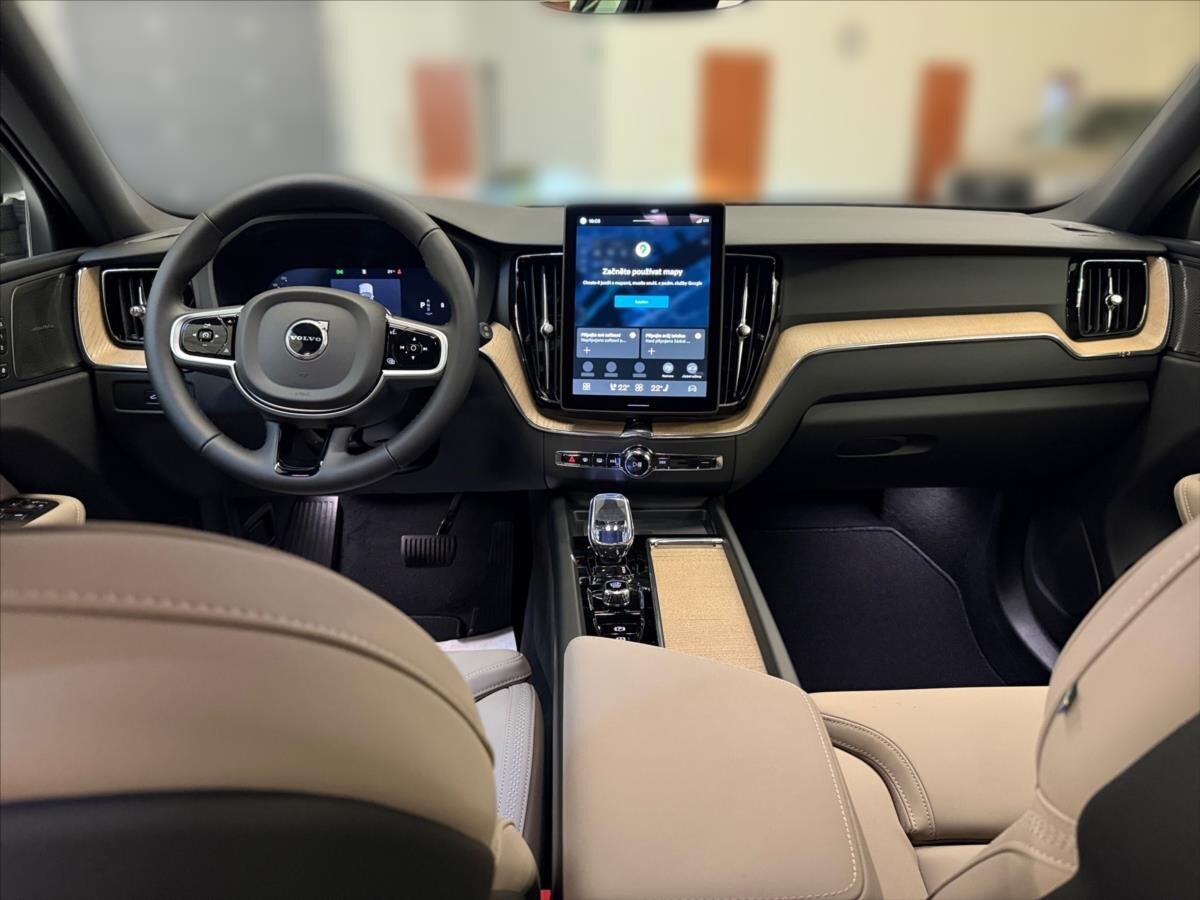 Volvo XC60 SUV / Terénní 2,0 l 184 kw