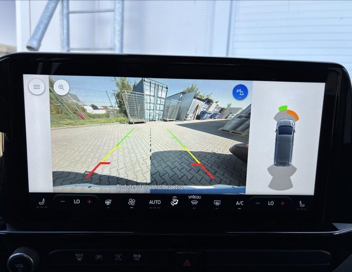 Ford Tourneo Custom Kombi 2,0 l 110 kw