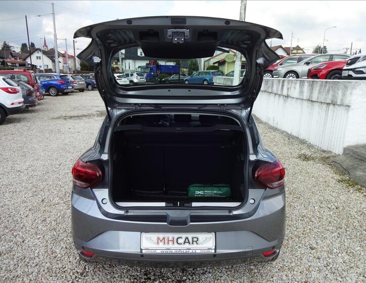 Dacia Sandero Hatchback 999,0 67 kw