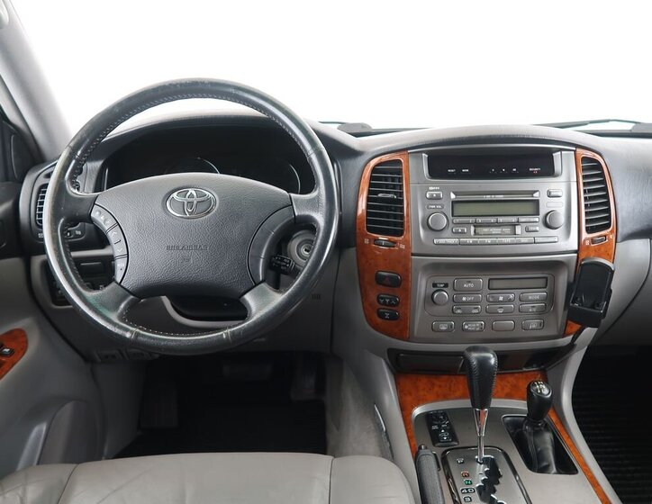 Toyota Land Cruiser SUV 4,7 l 175 kw