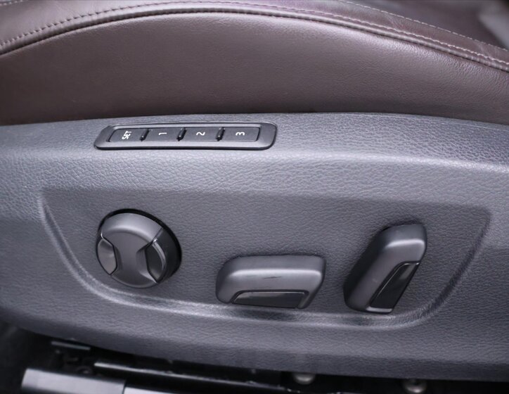 Škoda Superb Liftback 2,0 l 140 kw