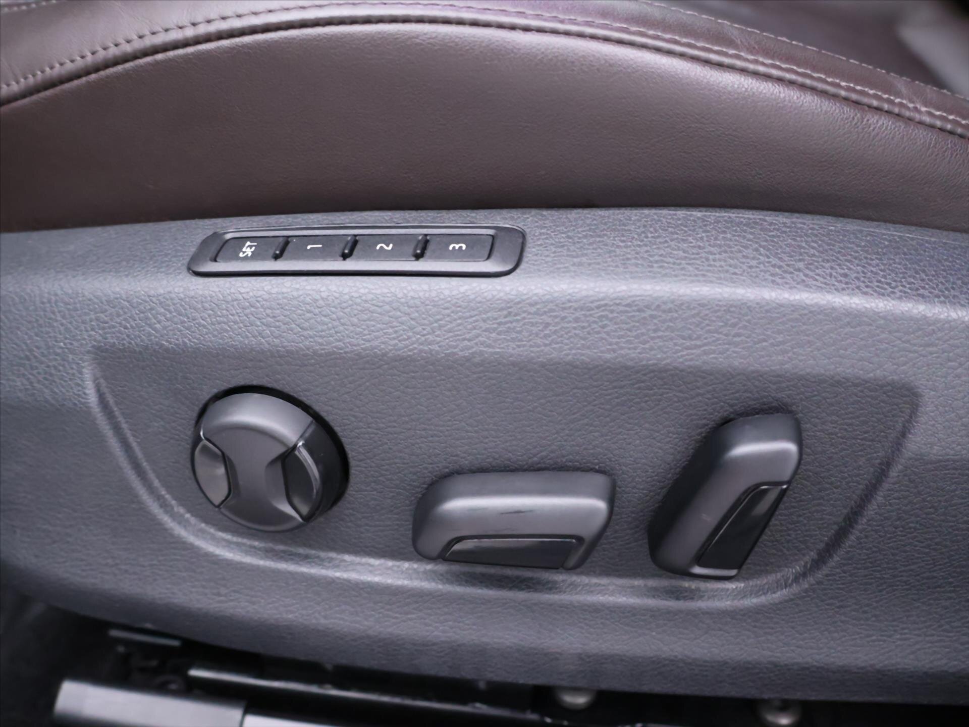 Škoda Superb Liftback 2,0 l 140 kw