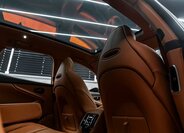 Aston Martin Ostatní SUV 4,0 l 405 kw