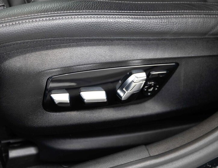 BMW Řada 5 Sedan / Limuzína 3,0 l 250 kw