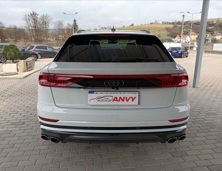 Audi SQ8 SUV / Terénní 4,0 l 320 kw