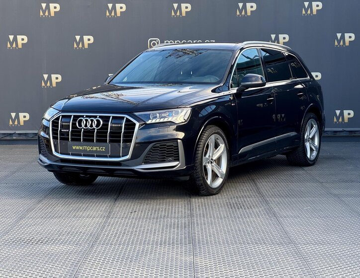 Audi Q7 1