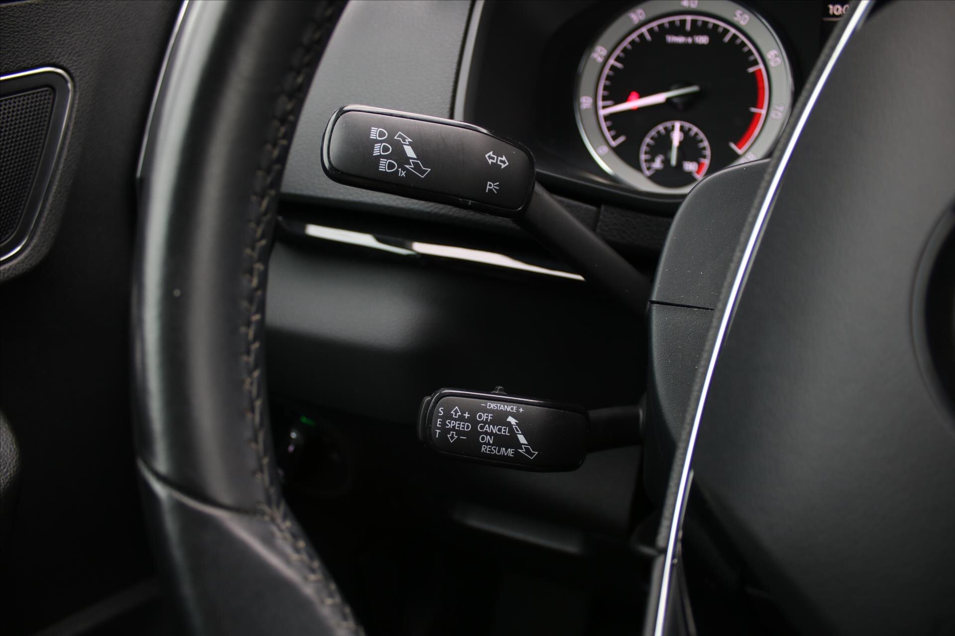 Škoda Karoq SUV 1,5 l 110 kw