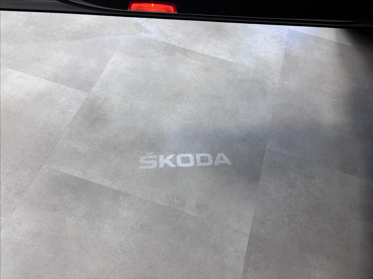 Škoda Superb Kombi 2,0 l 206 kw