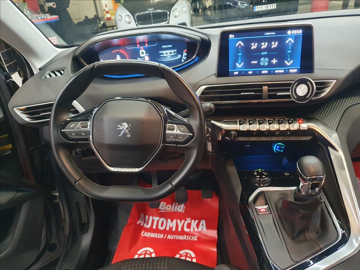 Peugeot 3008 SUV / Terénní 1,2 l 96 kw