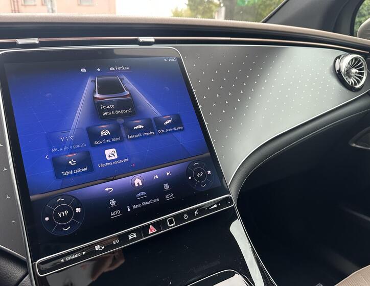 Mercedes-Benz EQE 15