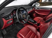 Porsche Macan 13
