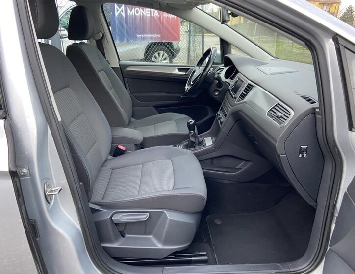 Volkswagen Golf Sportsvan MPV 1,6 l 81 kw