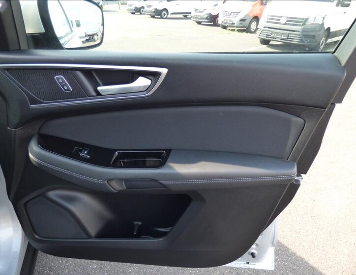 Ford S-MAX MPV 2,0 l 110 kw