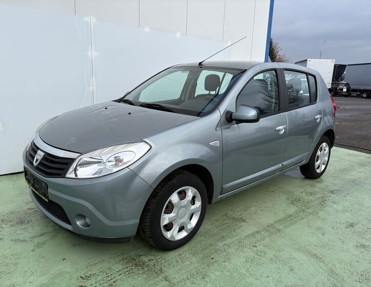 Dacia Sandero Hatchback 1,6 l 64 kw