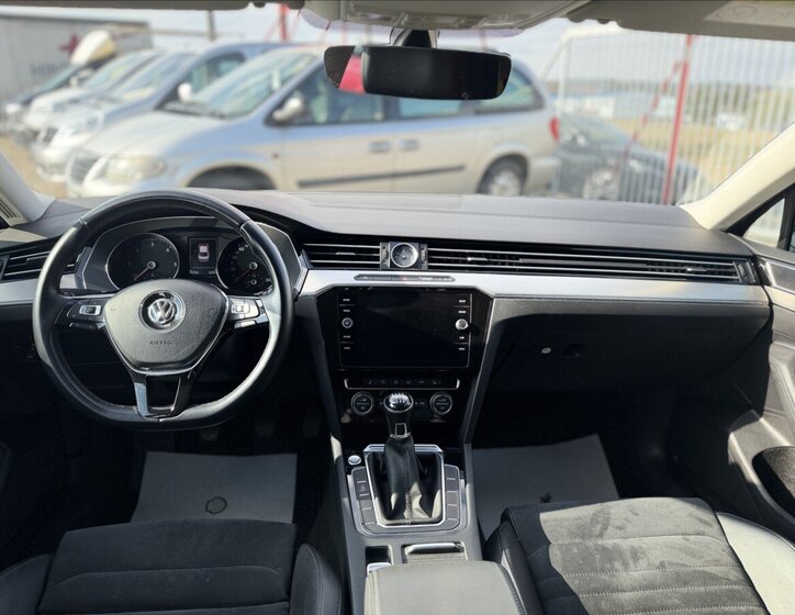 Volkswagen Passat Sedan / Limuzína 2,0 l 110 kw