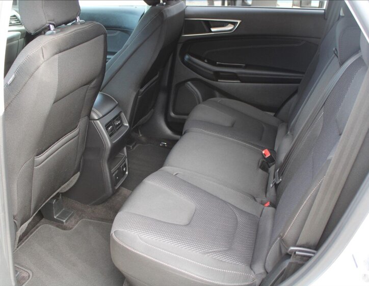 Ford Edge SUV / Terénní 2,0 l 154 kw