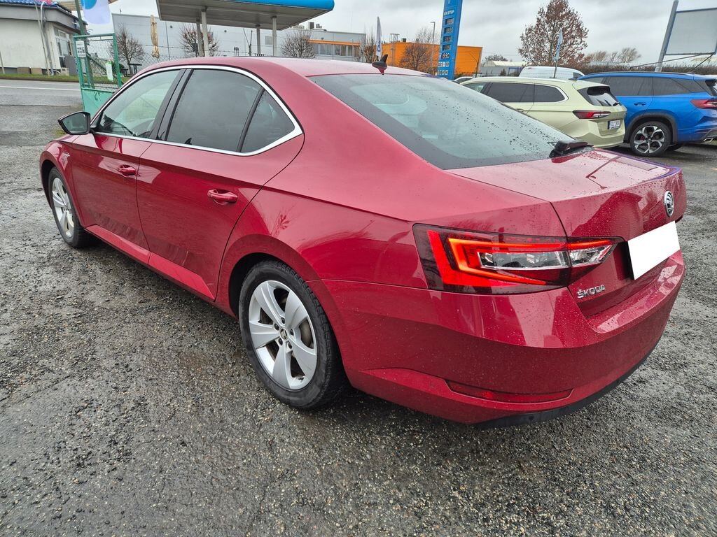 Škoda Superb