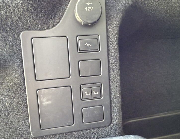 Land Rover Discovery 25