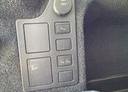 Land Rover Discovery 25