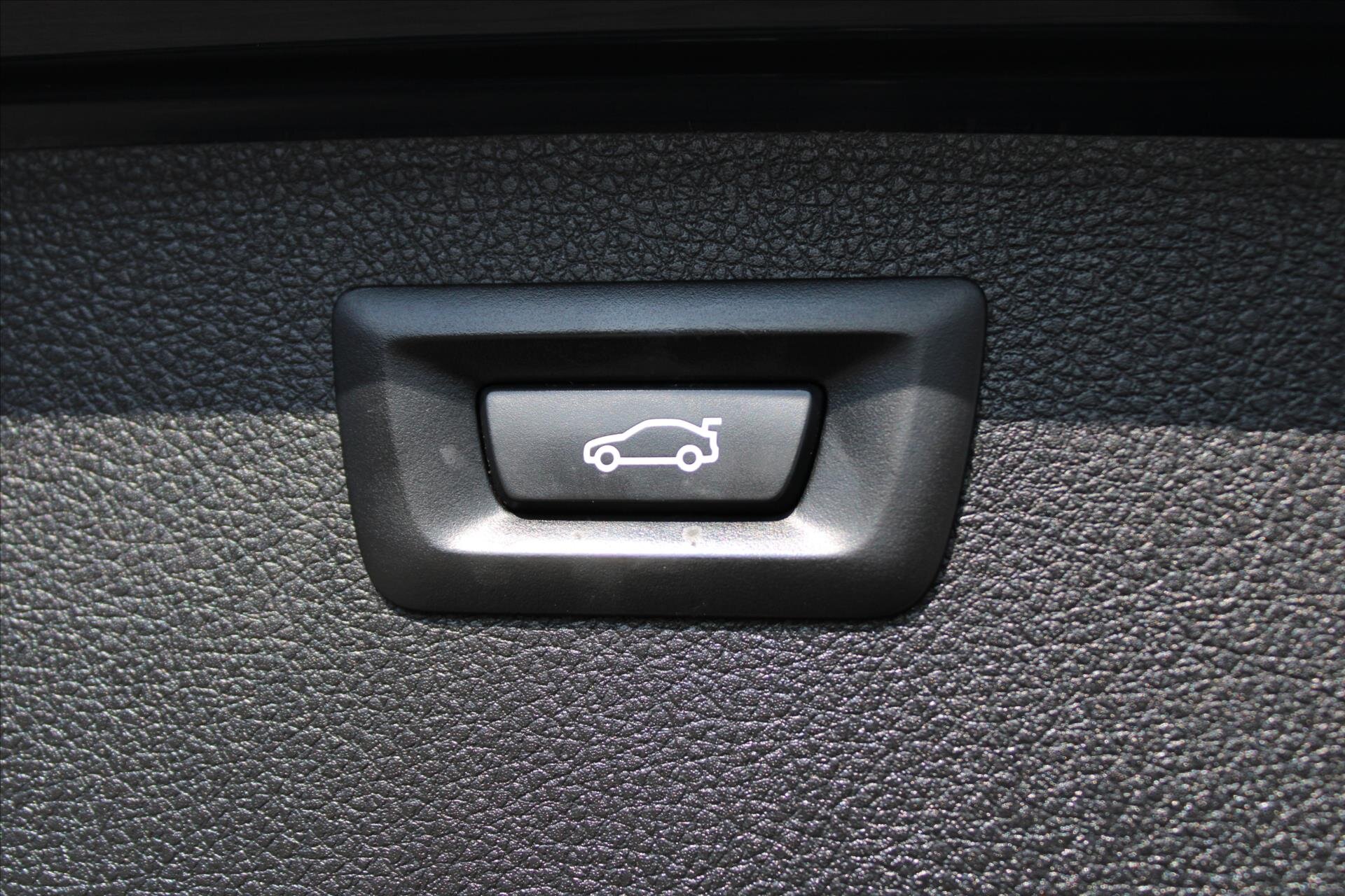 BMW Řada 3 Kombi 2,0 l 135 kw