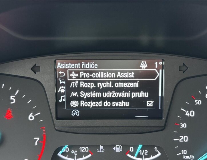 Ford Focus Kombi 999,0 92 kw