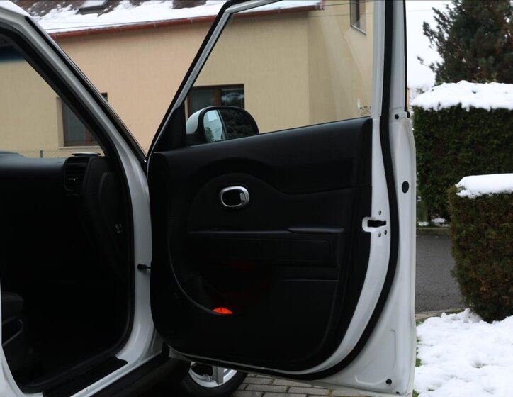 KIA Soul Hatchback 1,6 l 97 kw