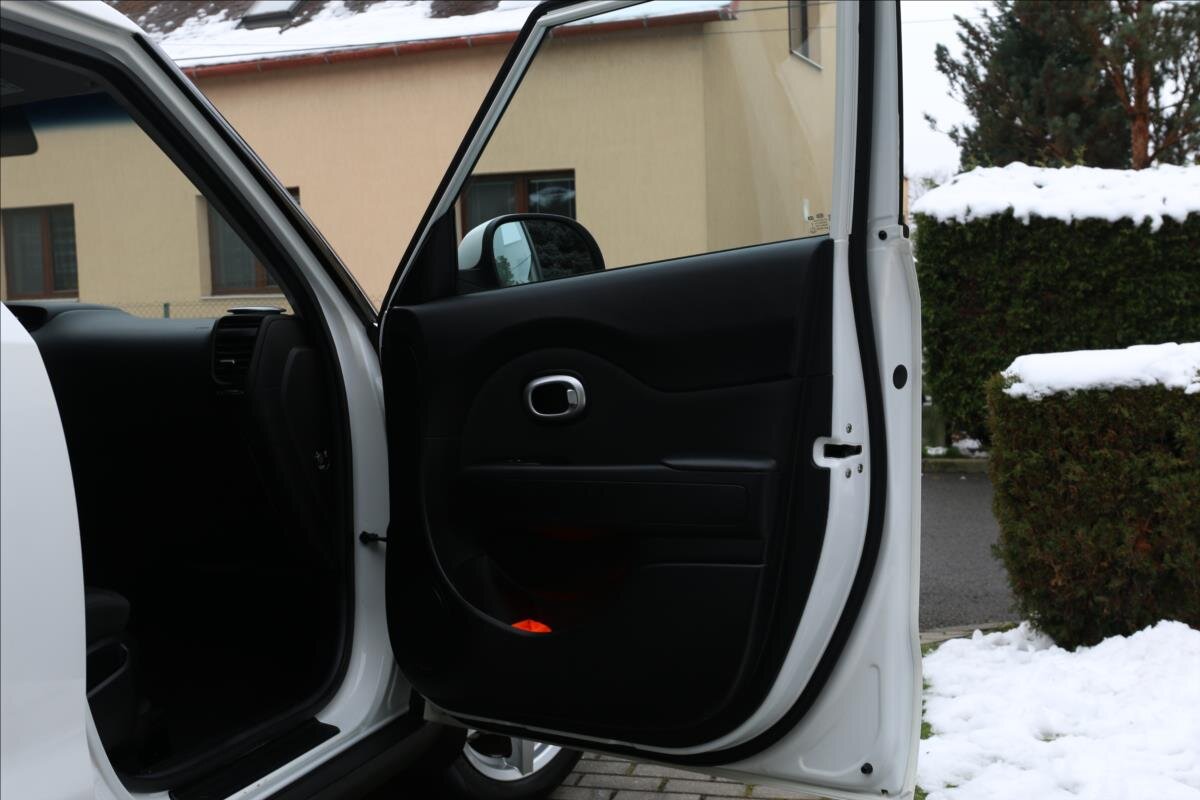 KIA Soul Hatchback 1,6 l 97 kw