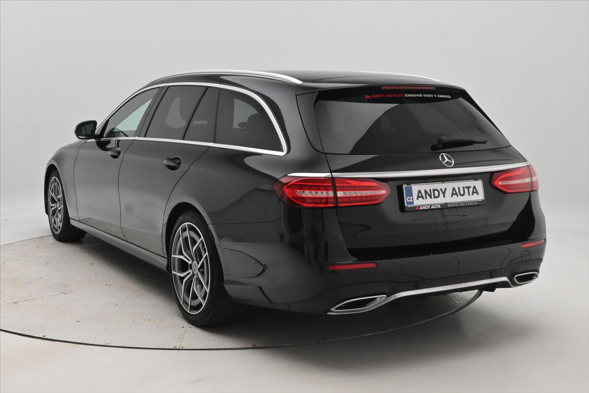 Mercedes-Benz Třídy E Kombi 2,0 l 147 kw