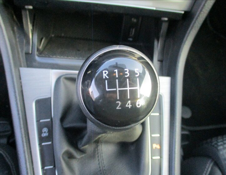 Volkswagen Golf Hatchback 1,2 l 77 kw