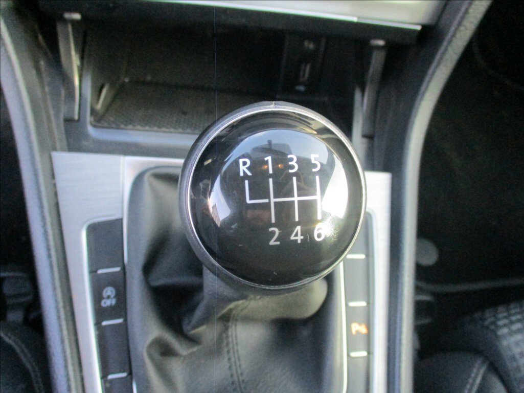 Volkswagen Golf Hatchback 1,2 l 77 kw