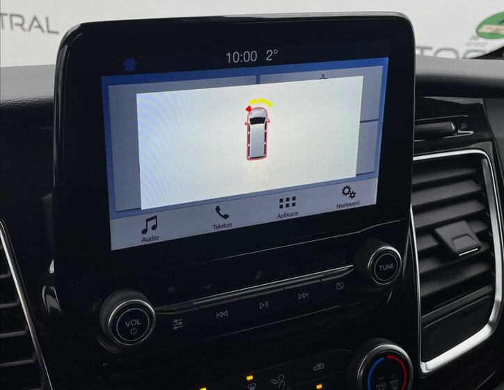 Ford Tourneo Custom MPV 2,0 l 96 kw