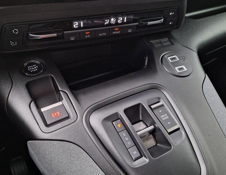 Peugeot Rifter MPV 1,5 l 96 kw