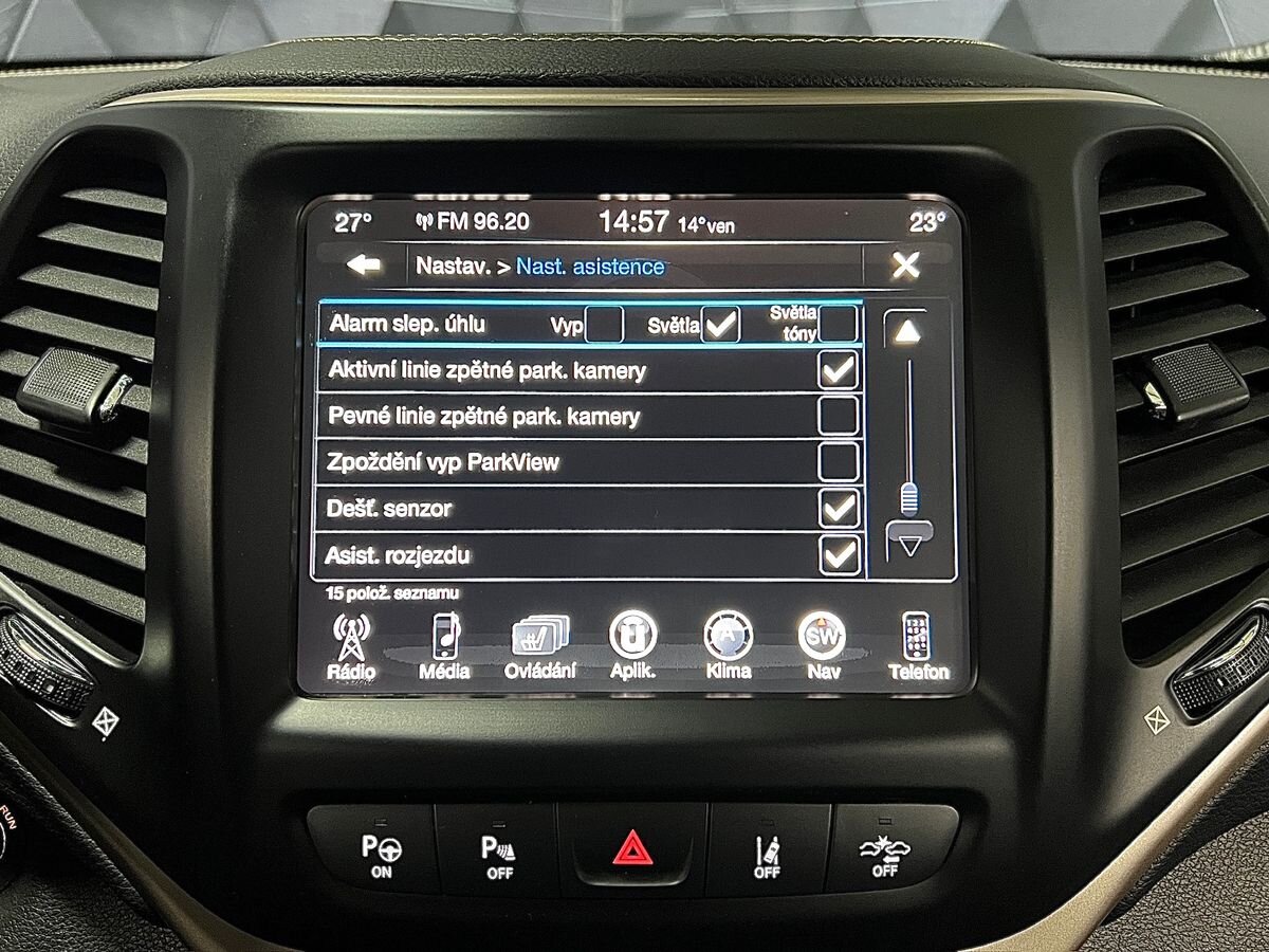 Jeep Cherokee SUV / Terénní 2,0 l 125 kw